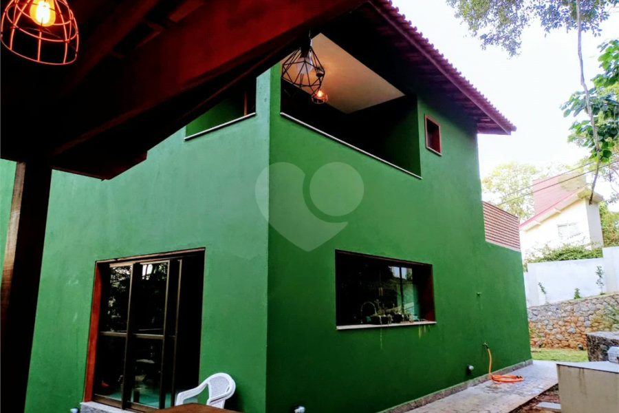 Casa à venda ou para alugar com 5 quartos, sendo 4 suítes, no condomínio Associação Reserva das Hortênsias, Mairiporã - SP