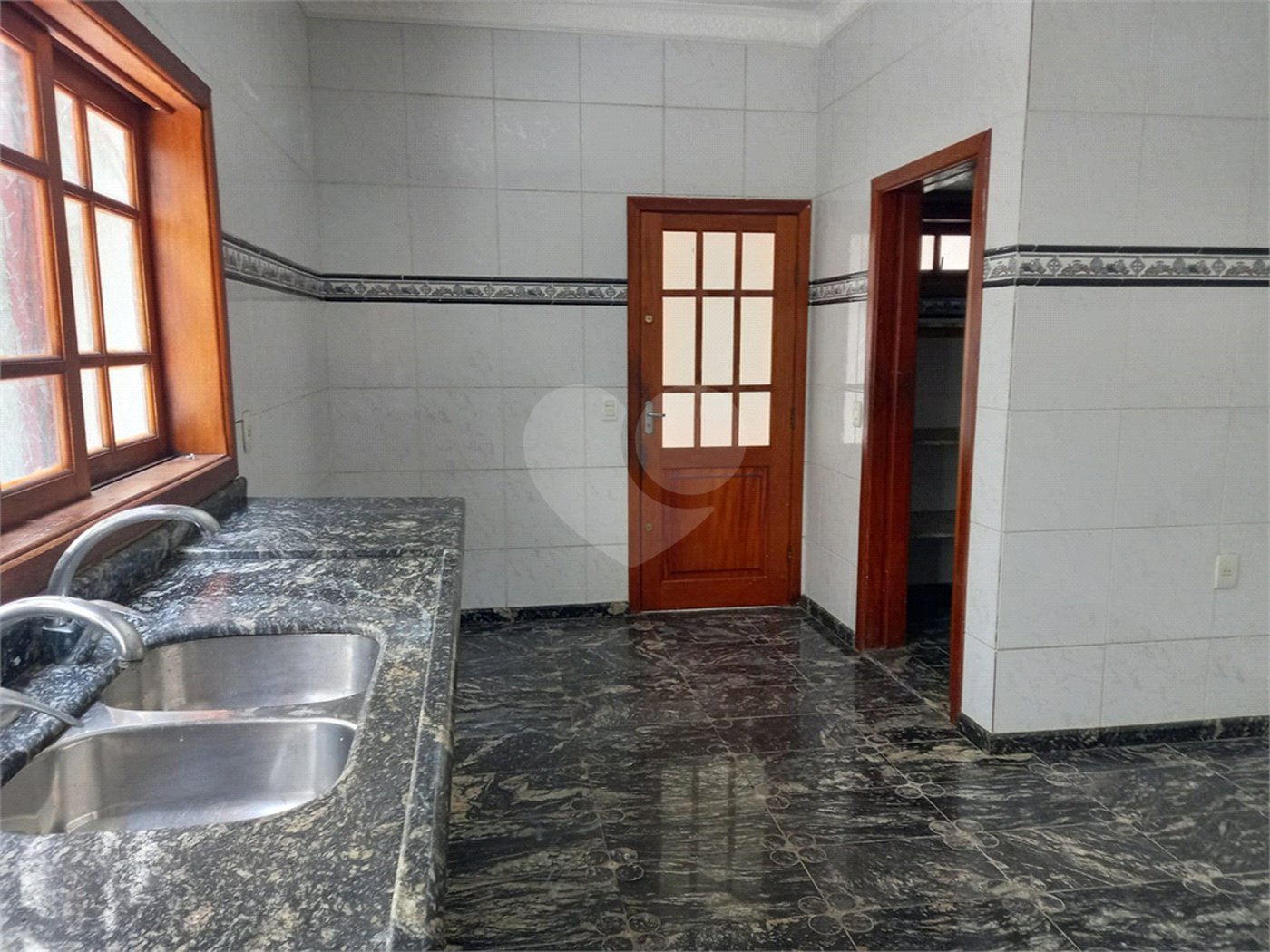 Casa à venda ou para alugar com 4 suítes em Jardim Regina, Indaiatuba, SP