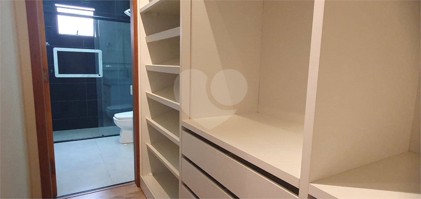 Casa à venda com 3 quartos, sendo 1 suíte,  no condomínio Reserva das Paineiras, Itapetininga - SP