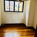 Apartamento à venda com 4 quartos, sendo 2 suítes, em Bosque da Saúde, São Paulo, SP