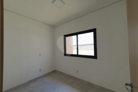 Casa à venda com 3 suítes no condomínio Via Castelli, Louveira - SP