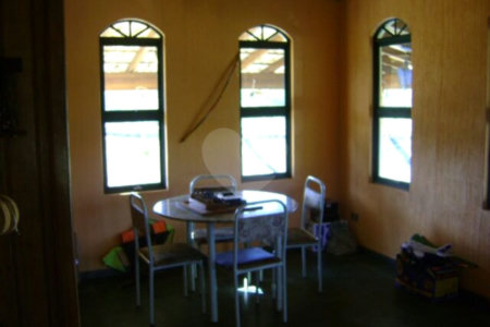 Chácara à venda com 3 quartos, sendo 2 suítes, em Éden, Sorocaba, SP