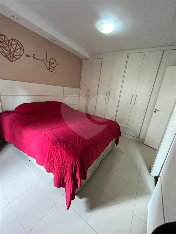 Casa à venda com 3 quartos, sendo 1 suíte, no condomínio Vila das Cores, São Paulo - SP