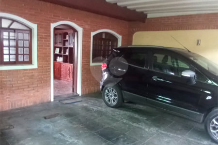 Sobrado à venda com 4 quartos, sendo 2 suítes,  em Instituto de Previdência, São Paulo, SP