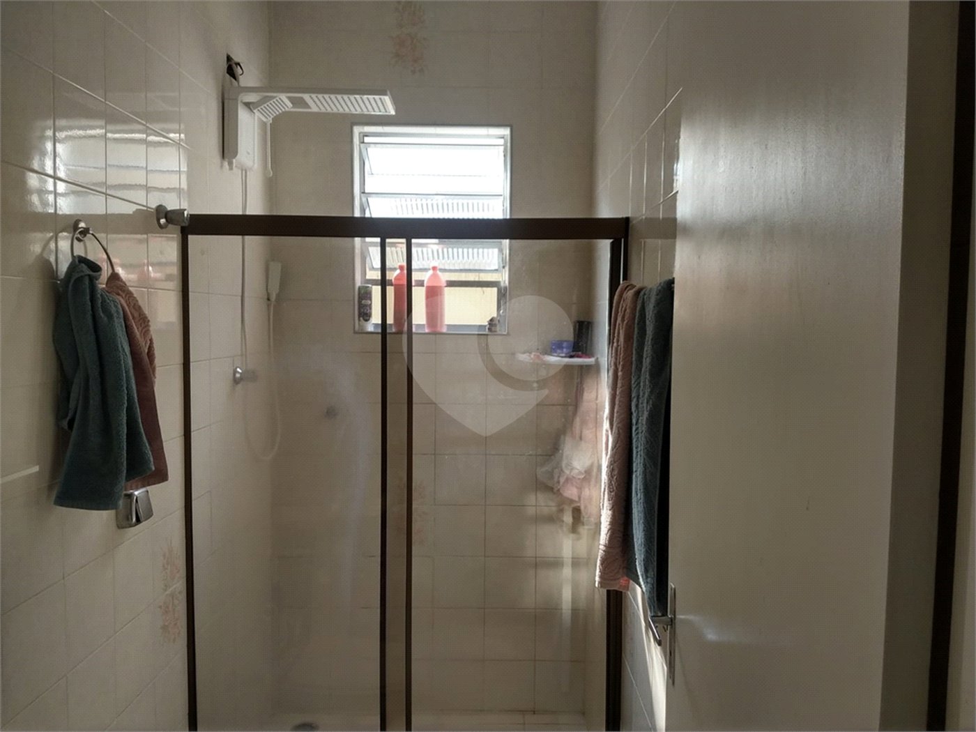 Casa à venda com 3 quartos, sendo 1 suíte, em Jardim Peri, São Paulo, SP
