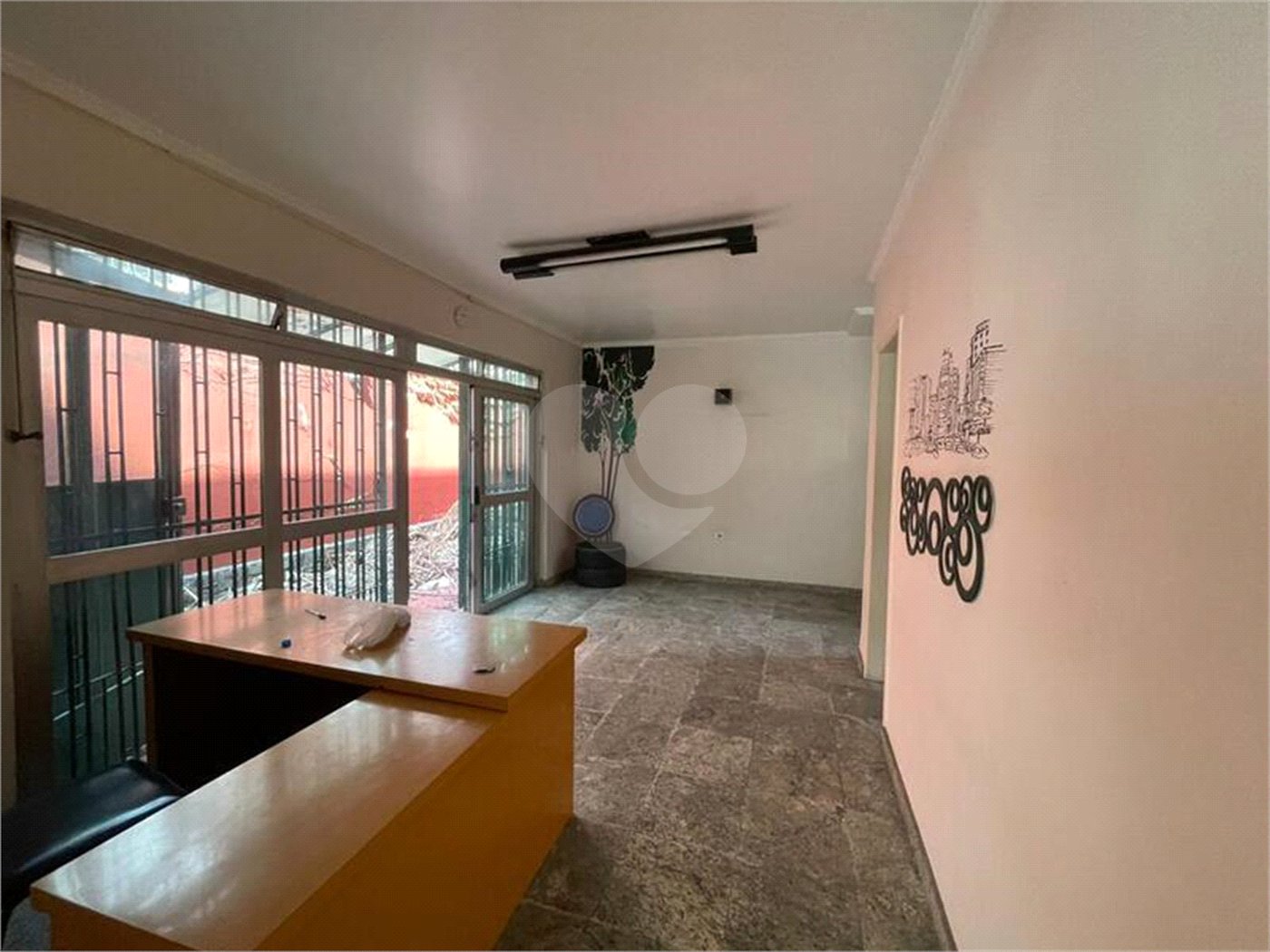 Sobrado à venda com 4 quartos, sendo 1 suíte, em Vila Congonhas, São Paulo, SP