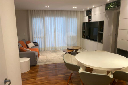 Apartamento à venda com 3 quartos, sendo 1 suíte, em Indianópolis, São Paulo, SP