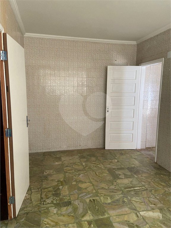 Sobrado à venda com 3 quartos, sendo 1 suíte,  em Jardim Itacolomi, São Paulo, SP