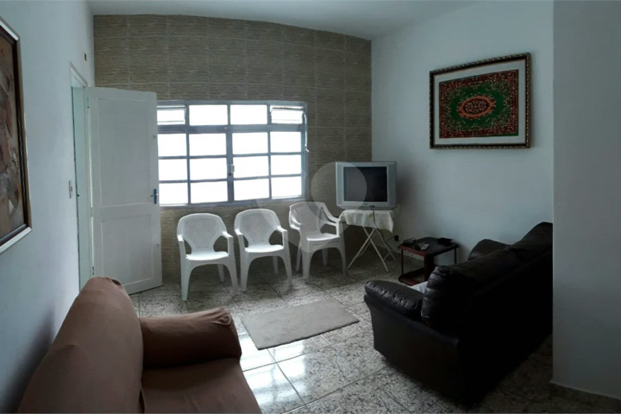 Casa Térrea à venda com 2 quartos, sendo 1 suíte, no Centro, Itanhaém, SP