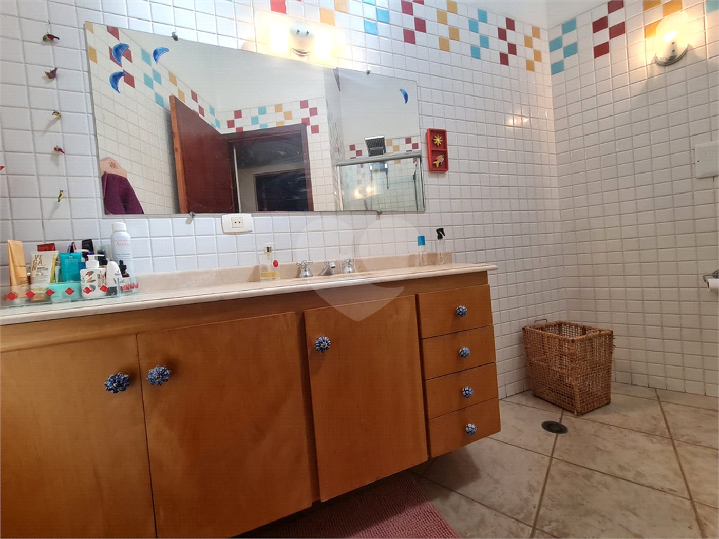 Casa Térrea à venda com 4 quartos, sendo 2 suítes, em Interlagos, São Paulo, SP