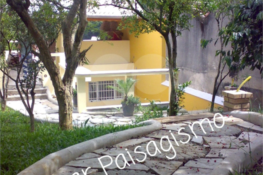 Casa Térrea à venda com 2 quartos, sendo 1 suíte,  em Horto Florestal, São Paulo, SP