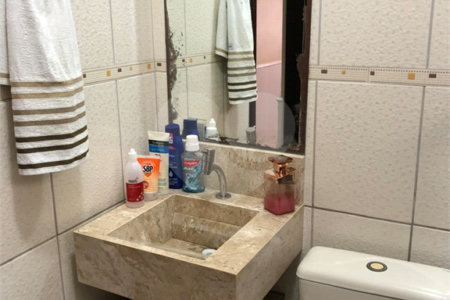 Casa à venda com 3 quartos, sendo 1 suíte, em Cidade Cruzeiro do Sul, Suzano, SP