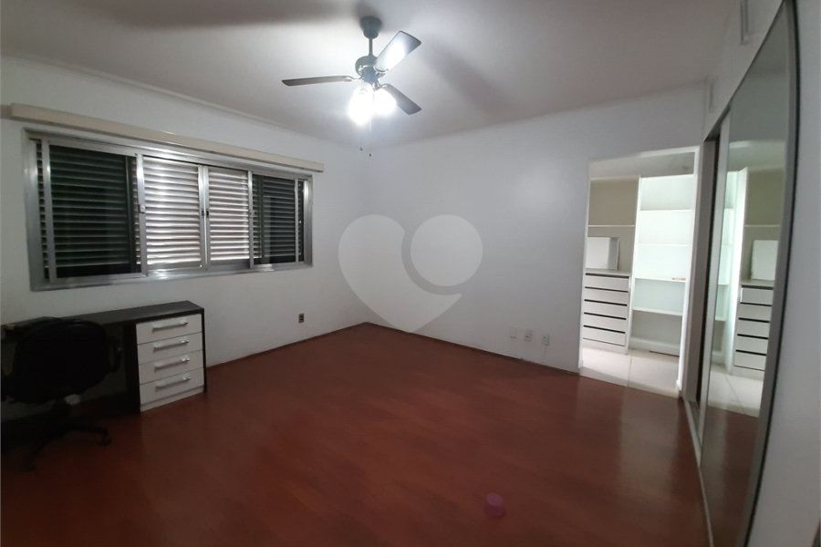 Casa à venda com 3 quartos, sendo 2 suítes, em Jardim São Paulo(zona Norte), São Paulo, SP