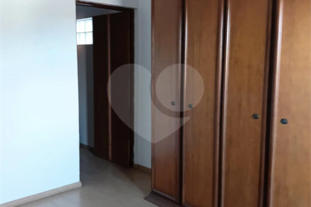 Casa à venda com 3 suítes em Vila Mike, São Roque, SP