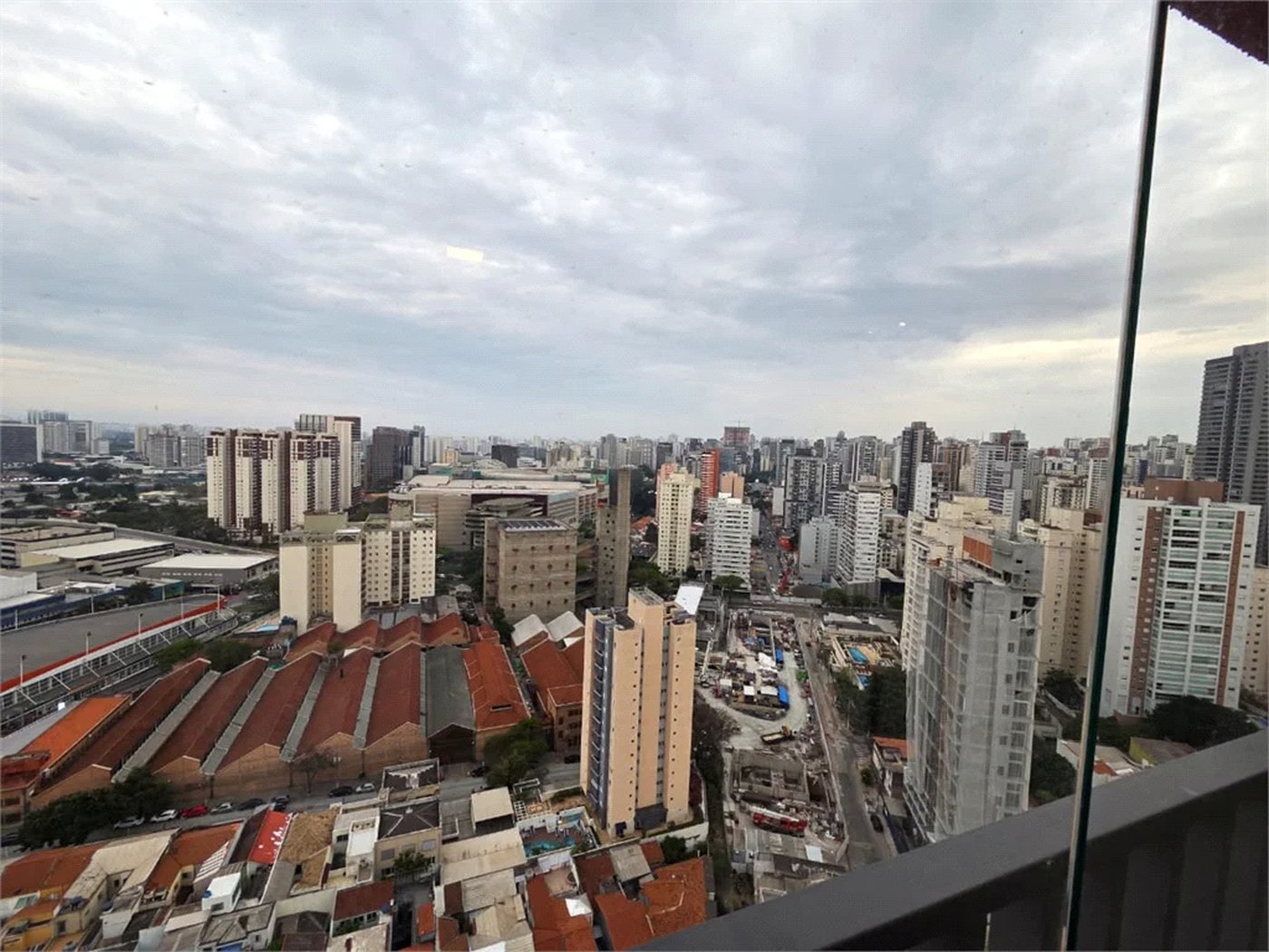 Apartamento à venda com 1 suíte em Vila Pompéia, São Paulo, SP