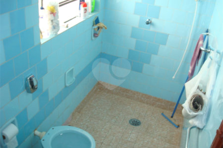 Sobrado à venda com 3 quartos em Vila Romanópolis, Ferraz de Vasconcelos, SP