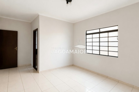Casa à venda com 3 quartos, sendo 1 suíte,  em Vila Nova, Três Lagoas, MS