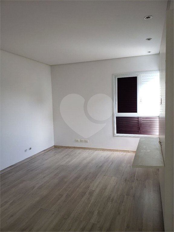 Casa à venda com 3 suítes em Santana, São Paulo, SP