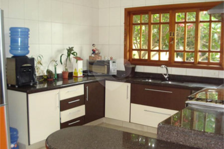 Casa à venda com 3 suítes no condomínio Fazenda Imperial, Sorocaba - SP