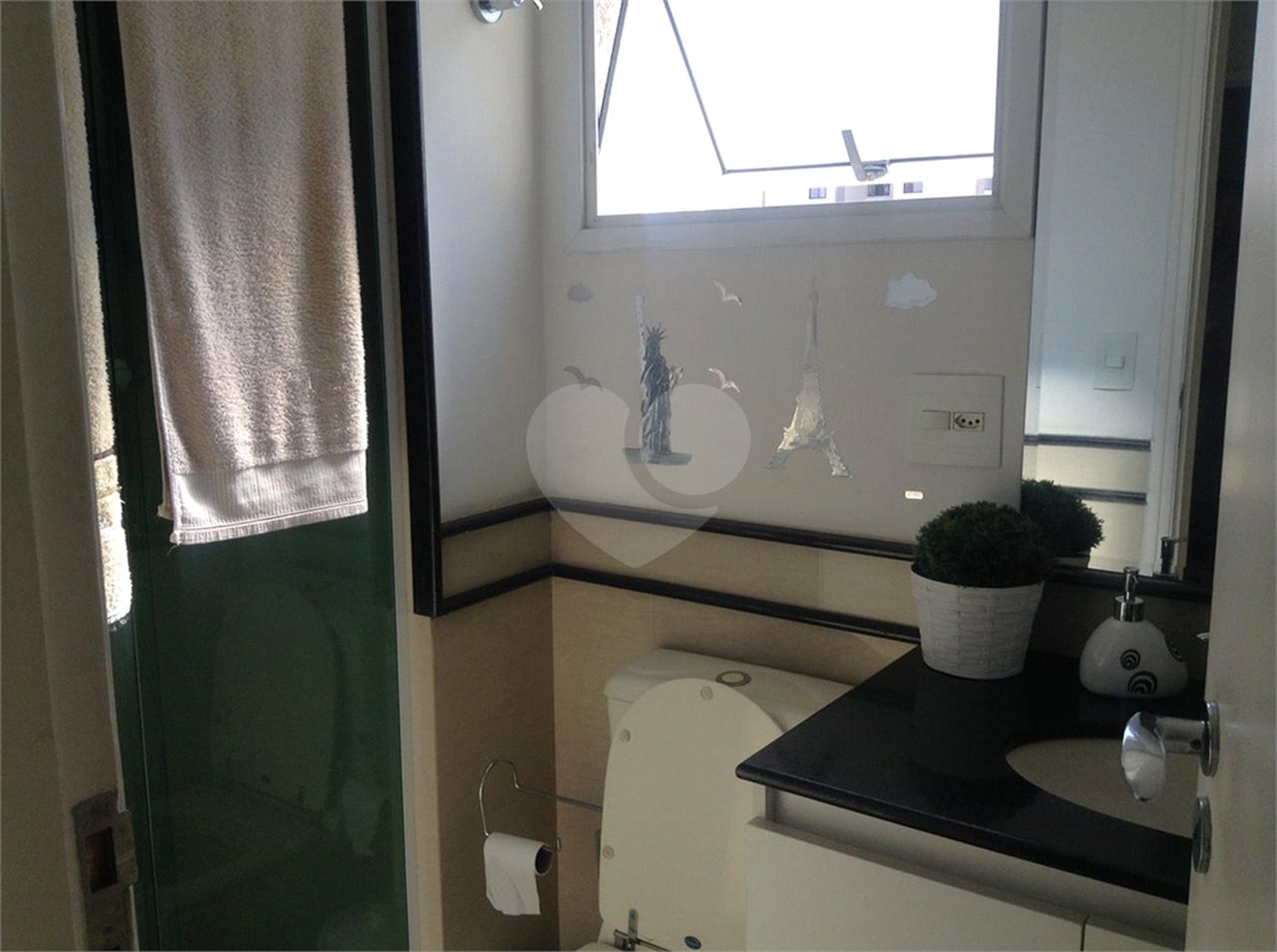 Apartamento à venda com 3 suítes em Santa Teresinha, São Paulo, SP