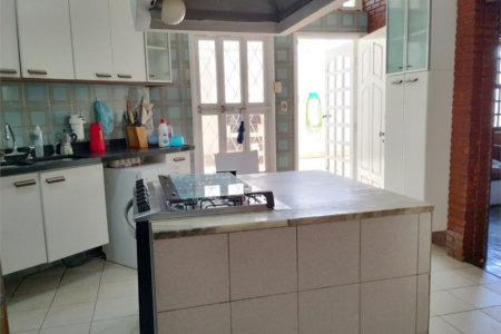 Casa de Vila à venda com 4 suítes em Jardim Londrina, São Paulo, SP