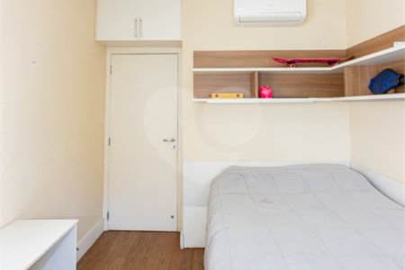 Apartamento à venda com 3 quartos, sendo 1 suíte,  em Brooklin Paulista, São Paulo, SP