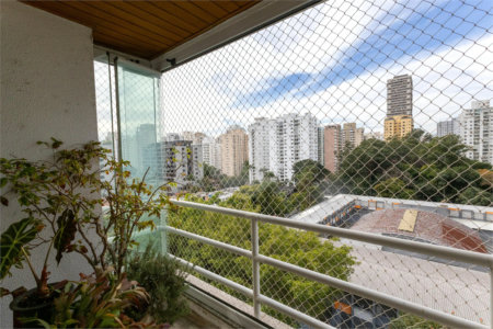 Apartamento à venda com 3 quartos, sendo 2 suítes, em Cidade Monções, São Paulo, SP