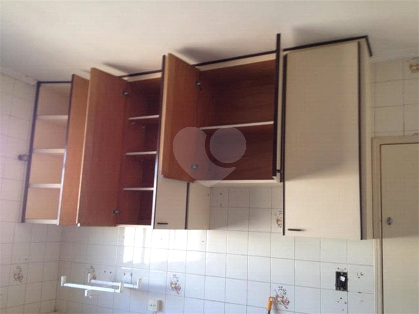 Sobrado à venda com 4 quartos, sendo 2 suítes,  em Jardim Bonfiglioli, São Paulo, SP