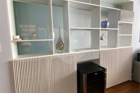 Apartamento à venda com 2 quartos em Cerqueira César, São Paulo, SP