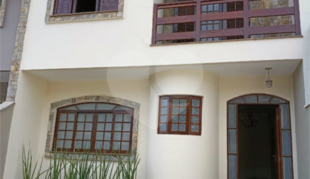 Casa à venda com 3 quartos, sendo 1 suíte,  em Chácara Jafet, Mogi das Cruzes, SP
