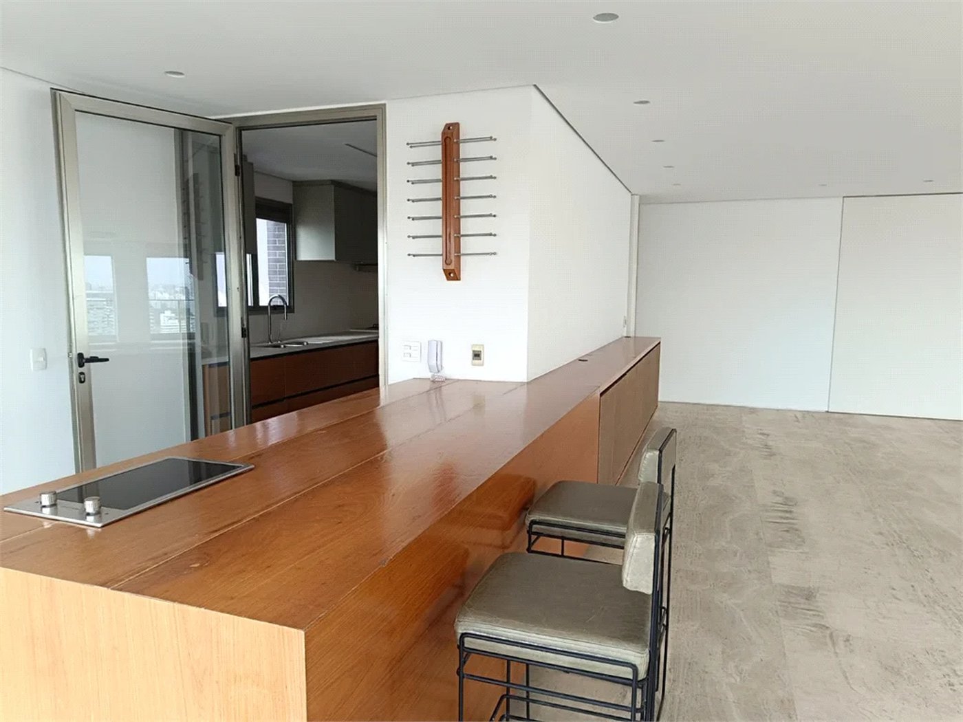 Apartamento à venda ou para alugar com 3 suítes em Pinheiros, São Paulo, SP