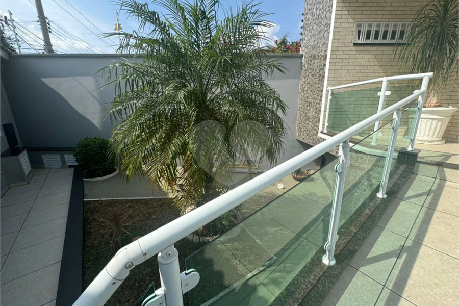 Sobrado à venda com 5 quartos, sendo 3 suítes, em Tucuruvi, São Paulo, SP