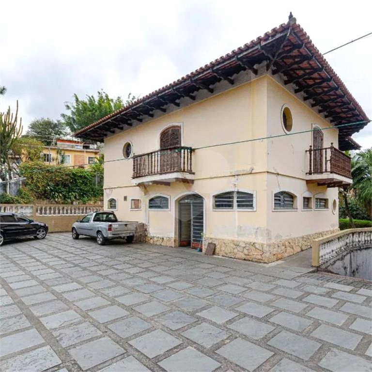 Casa à venda ou para alugar com 4 suítes em Vila Comercial, São Paulo, SP