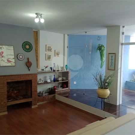 Casa à venda com 4 quartos, sendo 1 suíte, em Vila Rosa, Itapetininga, SP