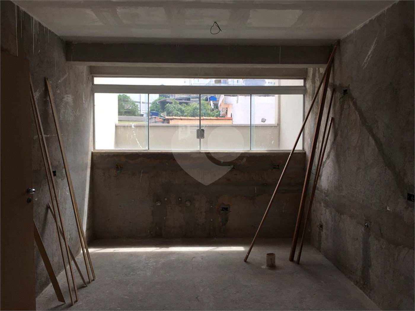 Casa à venda com 4 quartos, sendo 3 suítes,  em Vila Monumento, São Paulo, SP