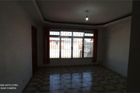 Casa à venda com 6 quartos em Jardim Oriental, São Paulo, SP