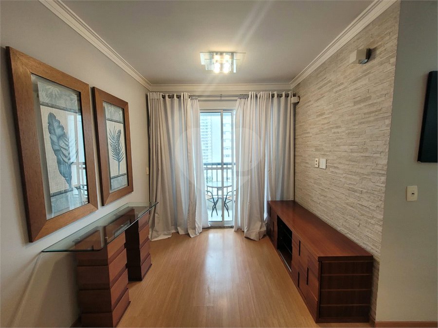 Apartamento para alugar com 2 quartos em Vila Anastácio, São Paulo, SP