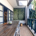Itaim ! Studio ,muito bem localizado ! vaga de garagem !
