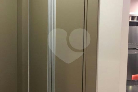 Flat à venda com 1 quarto em Cerqueira César, São Paulo, SP
