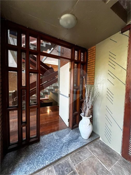 Sobrado à venda com 3 quartos, sendo 1 suíte, em Rolinópolis, São Paulo, SP