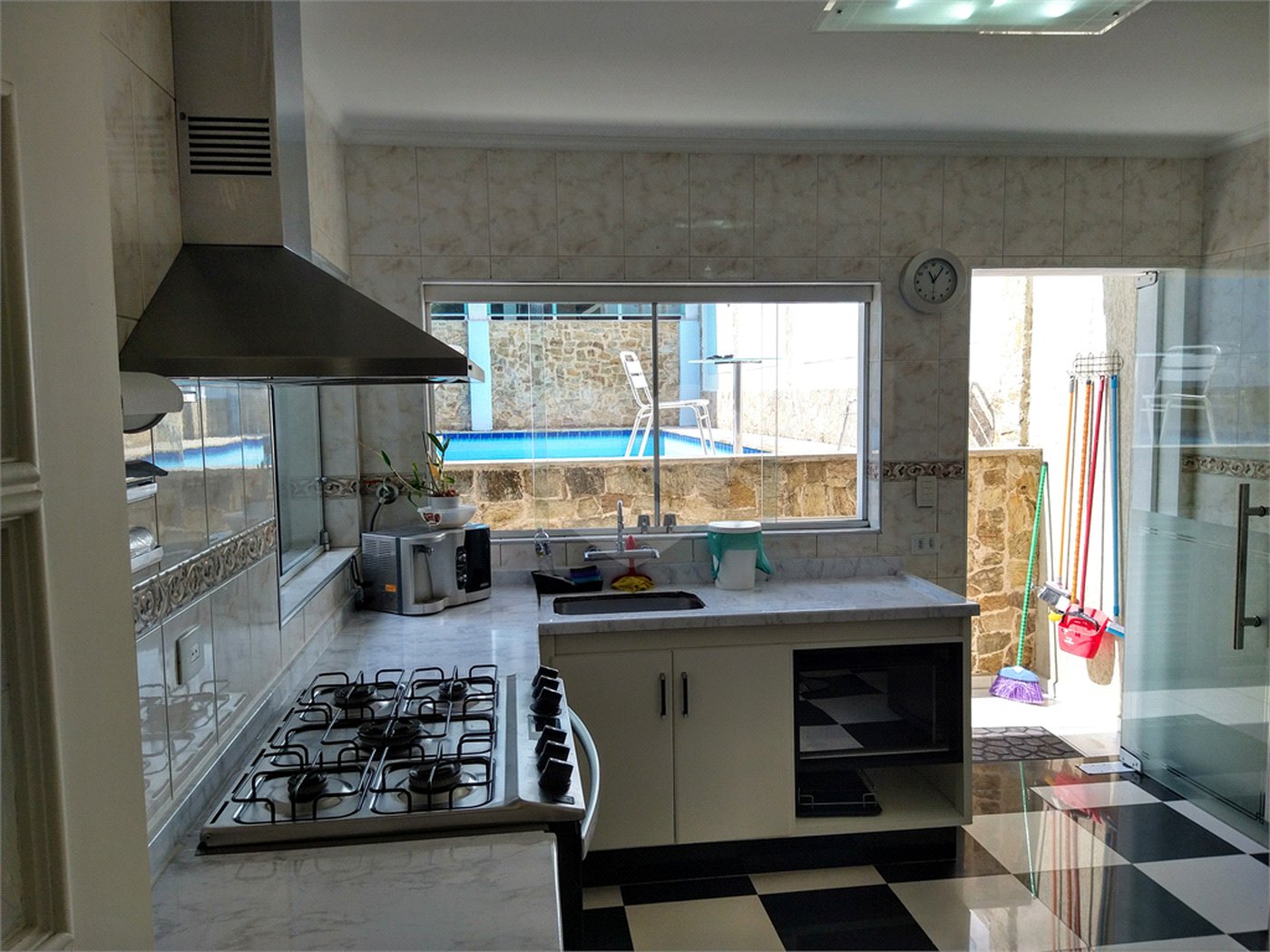 Casa à venda com 3 quartos, sendo 1 suíte, em Jardim Franca, São Paulo, SP