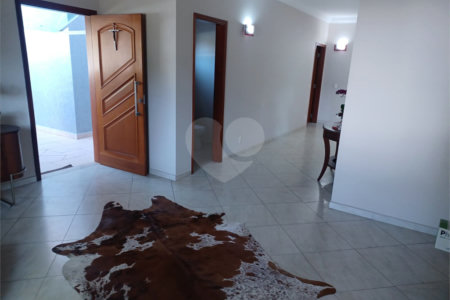 Casa à venda com 2 quartos, sendo 1 suíte, no condomínio Terras de Mont Serrat, Salto - SP