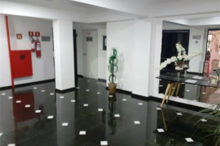 Apartamento à venda com 2 quartos, sendo 1 suíte,  em Paraíso do Morumbi, São Paulo, SP
