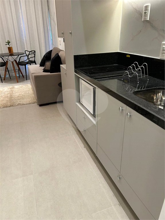 Apartamento à venda ou para alugar com 1 quarto em Pinheiros, São Paulo, SP