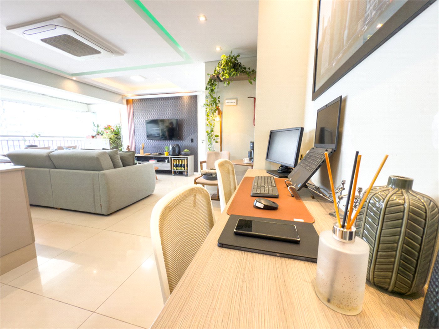 Apartamento à venda com 1 suíte em Jardim Prudência, São Paulo, SP