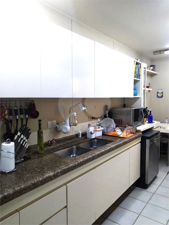 Apartamento à venda com 3 quartos, sendo 1 suíte, em Jardim Paulista, São Paulo, SP