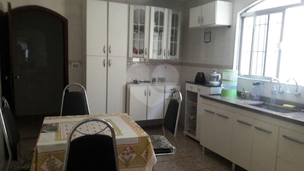 Sobrado à venda com 3 quartos, sendo 1 suíte, em Vila Nivi, São Paulo, SP