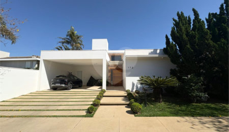 Casa à venda com 3 suítes no condomínio Damha II, São Carlos - SP