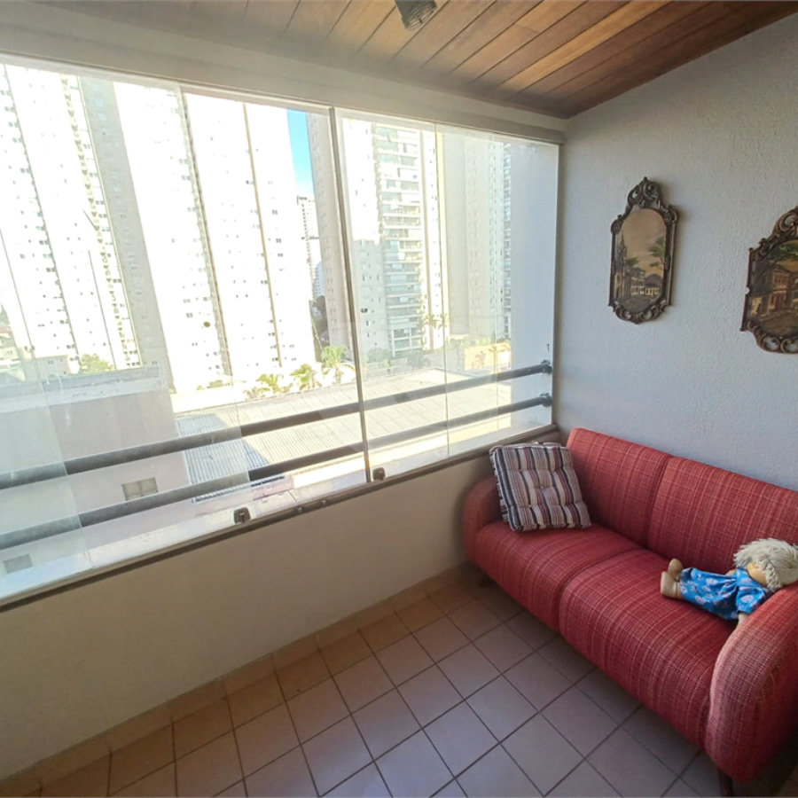 Apartamento à venda com 3 quartos, sendo 1 suíte, em Jardim das Acácias, São Paulo, SP