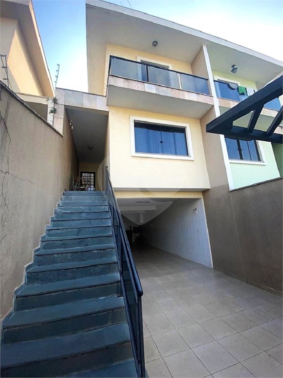 Sobrado à venda com 3 quartos, sendo 1 suíte, em Vila Nivi, São Paulo, SP